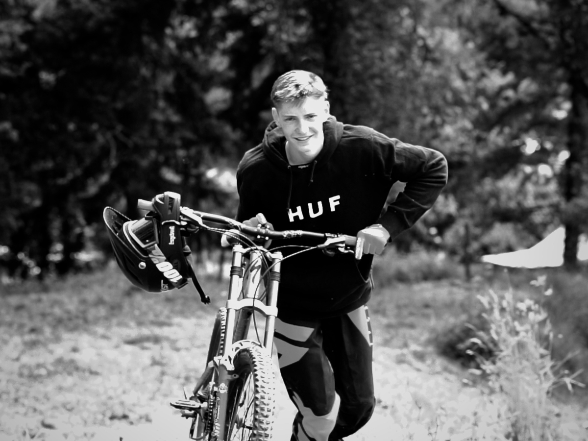 Finn Maager Downhill Finn Maager mit dem Downhiller