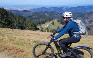 Geführte Touren und Unterkunft im Biogasthaus